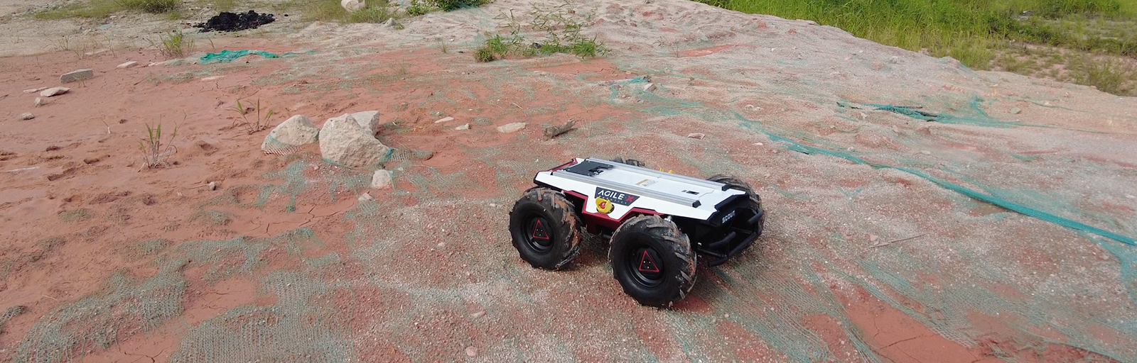Robot Móvil AgileX Scout 2.0 2