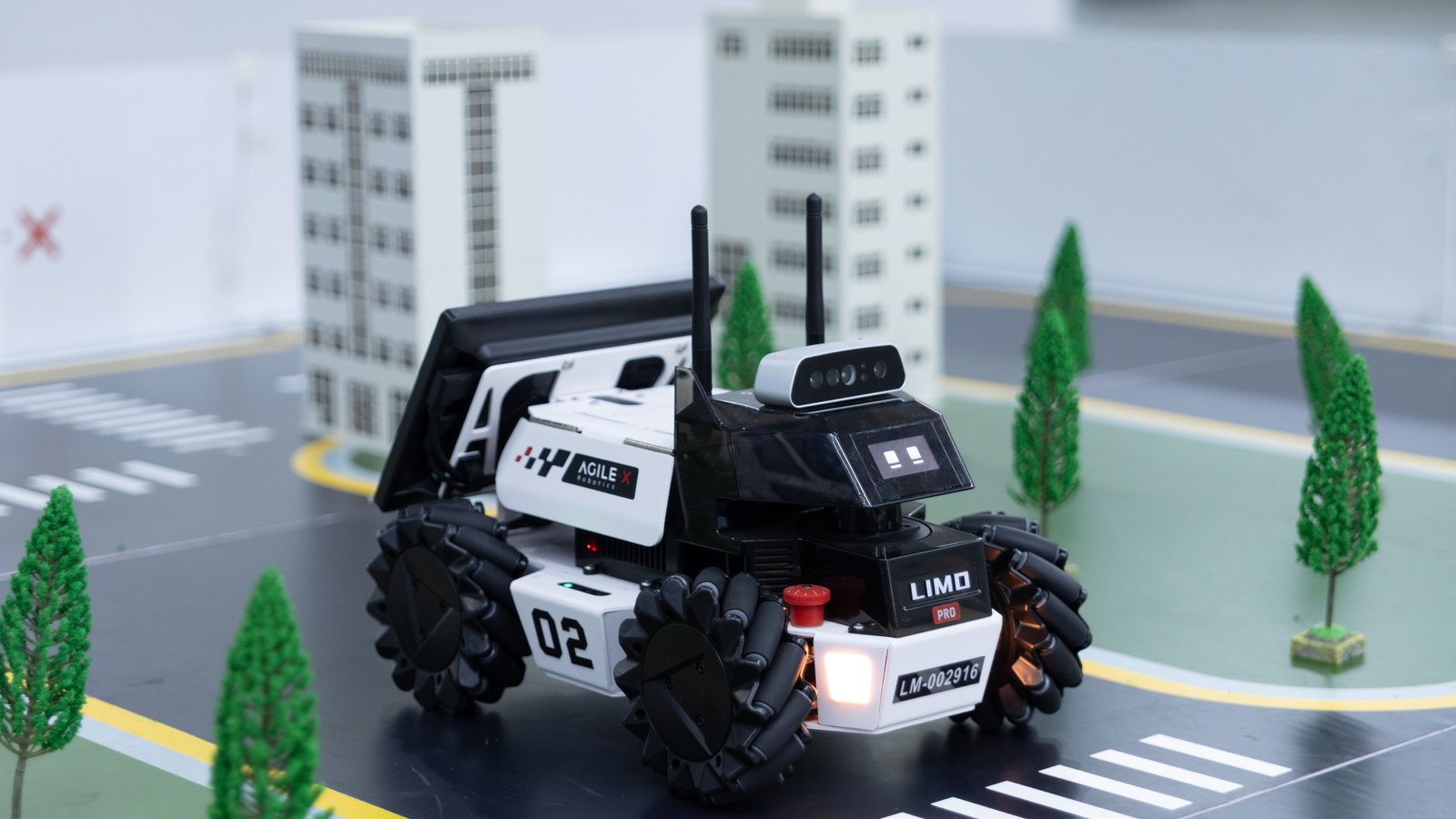 Robot Móvil AgileX LIMO Pro